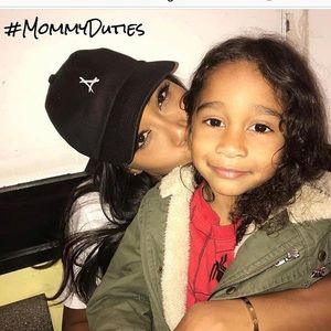 Meet your Posher, Evangela